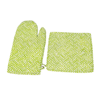 Caspari Fretwork Green & White Oven Mitts And Pot Holders Set - 1 Piece Of Each OMPH010B